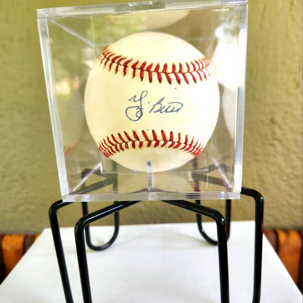 Yogi Berra Autographed Baseball ⚾️